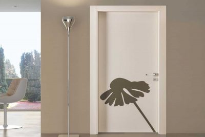 Portone sezionale per garage installato in Canton Ticino